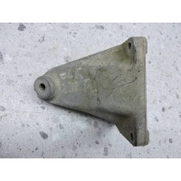 Кронштейн двигателя правый Mercedes-Benz Mercedes-Benz C-Class (W202) 1993-2000 A6042230004