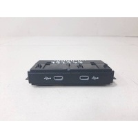 Разъем (USB AUX) Volkswagen Volkswagen Tiguan 2017> 5NA035700