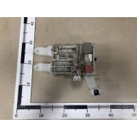Блок предохранителей Toyota Toyota Auris (E150) 2006-2012 8273012510