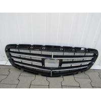 Решетка радиатора передняя мерседес w205 elegance 14 -