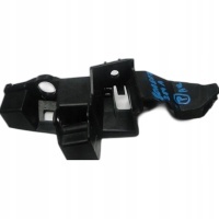 80a807284a каретка бампера передняя правая audi q5