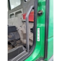 Крепление ручка кабины левая iveco eurocargo 02 - 15 rok