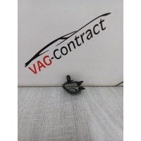 Крепеж Skoda Octavia A7 2015 5Q0971848C