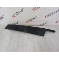 Накладка двери Skoda Octavia A7 2015 5E0837902A