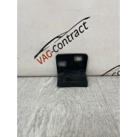 Отбойник крышки багажника Volkswagen Touareg 1 рест 2008 7L6827684D