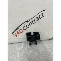 Кронштейн рычага Skoda Yeti 2013 1K0614167C