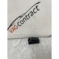 Зажим Skoda Yeti 2013 1K0721491