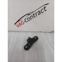 Кронштейн опорный Volkswagen Golf 6 2010 5K6827435A