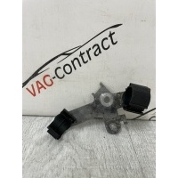 Кронштейн вакуумного насоса Volkswagen Passat B6 2007 06F971804N