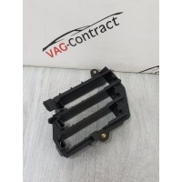 Кронштейн блока предохранителей Audi A6 C6 4F2971845A