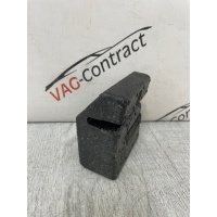Пенный наполнитель в бампер Audi Q7 2007 4L0807251