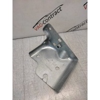 Кронштейн обшивки багажника Audi Q7 2007 4L0863253B