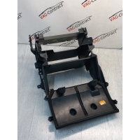 Крепление магнитофона Audi Q7 2007 4L1858005A