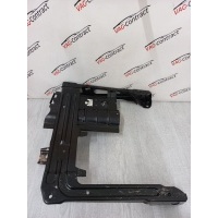 Кронштейн сиденья Audi Q7 2007 7L0881678G