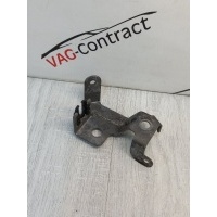 Кронштейн Volkswagen Jetta 5 2005 03G971804A
