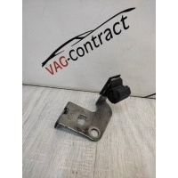 Кронштейн Skoda Octavia A5 2010 06J971858G