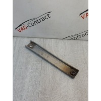 Кронштейн Audi A4 B7 2007 06D145536B