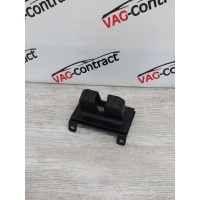кожух замка багажника Skoda Octavia A7 2013 5E5827520