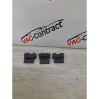 Крепеж Audi Q3 8U 2012 4D0857949A