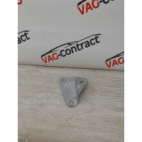 Кронштейн двери Volkswagen Jetta 6 2012 5C6867160