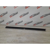 Уплотнитель стекла двери Skoda Superb 2009 3T5839479