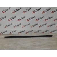 Уплотнитель стекла двери Skoda Superb 2009 3T0837479