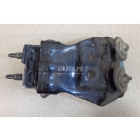 Петля двери багажника Toyota Highlander II (2007 - 2013) 6881048090