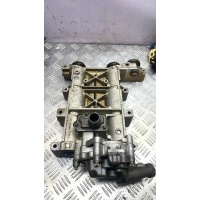 масляный насос Mercedes-Benz C-Класс 2012 A2711810301,A2710301771