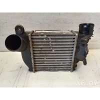 Интеркулер Volkswagen Bora 2000 VALEO817457,1J0145803S