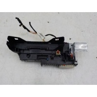 Блок предохранителей (салон) Mercedes-Benz GLK-Klasse X204 2008- A2049005301