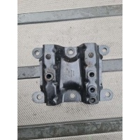Кронштейн Audi Q7 2007 4L0883626E