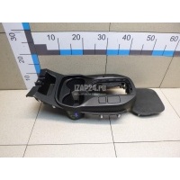 Накладка (кузов внутри) Hyundai-Kia Grand Santa Fe (2013 - 2018) 846514ZAA0U4X