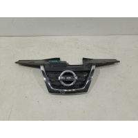 Решетка радиатора Nissan Juke F15 2011-2019 620701KA0A