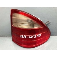Фонарь задний правый Mercedes E W210 1999 A2108204864