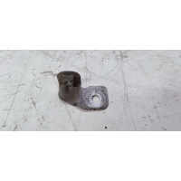 Крепление крыла правая audi a4 b9 8w0821470