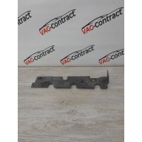 Кронштейн выпускного коллектора Volkswagen Passat B7 2011 03C253197N