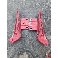 Петля капота Volkswagen Jetta 2012 5C6823301, 5C6823302