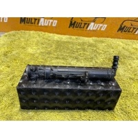 Форсунка омывателя Mercedes ML, GL, GLE, GLS W166, X166 2011-2019 a1668601147