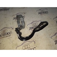 петля двери багажника Audi A4 (B8) 2007-2015 2008 8K9827300