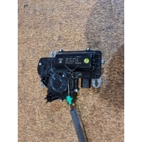 Доводчик крышки багажника Volkswagen Tiguan 2018 3G0827887B