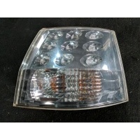 Фонарь Mitsubishi Outlander XL 2005-2013 8330A044