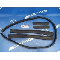 комплект уплотнителей капота Mercedes clk w209 2007 A2036284198
