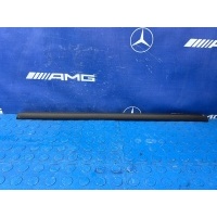 молдинг стекла Mercedes c55 w203 2004 A2037350565