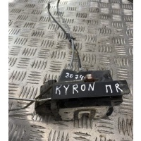 Замок передний правый SSANG YONG Kyron Mazda 7122009006 7122009006