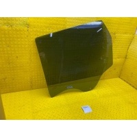 Стекло двери renault Duster 823010294R