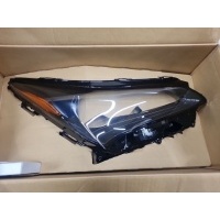 Стекло фары правой Lexus NX Z10 2014- 8113178020