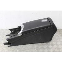 Тоннель центральная подлокотник c - klasa w205