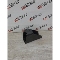 Кронштейн буксировочной петли Audi Q5 2008 8R0813383