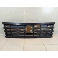 Решетка радиатора Volkswagen Touareg CR 760853651JBUS