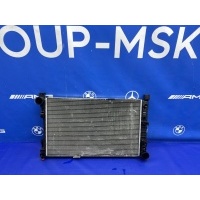 Радиатор охлаждения Mercedes c55 w203 2004 A2035003403